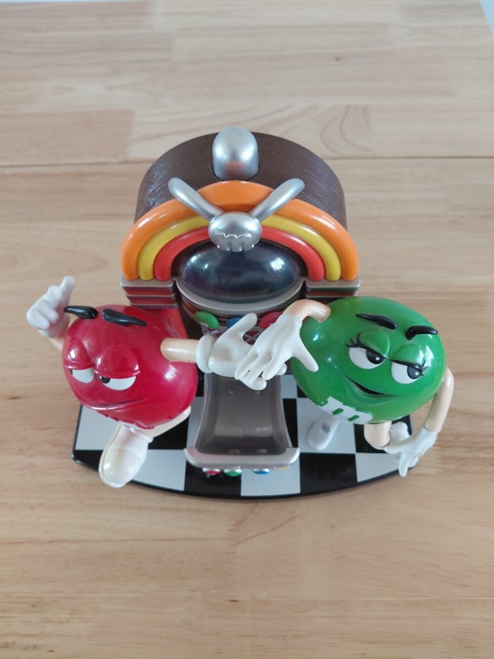 Mars M&M's "Rock 'N Roll Cafe" Jukebox Candy Dispenser